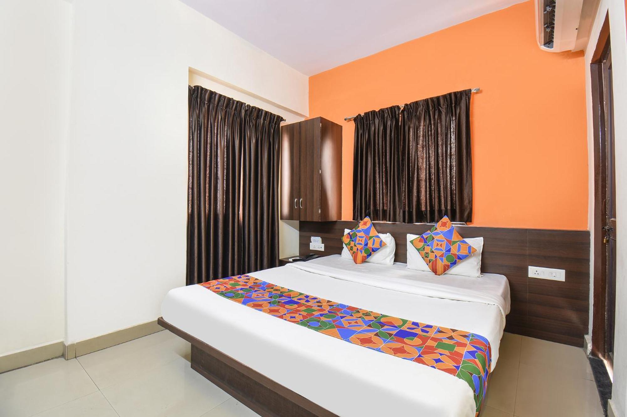 Fabexpress Comfort Executive - Nr Butterfly Park - Хинджевади Екстериор снимка
