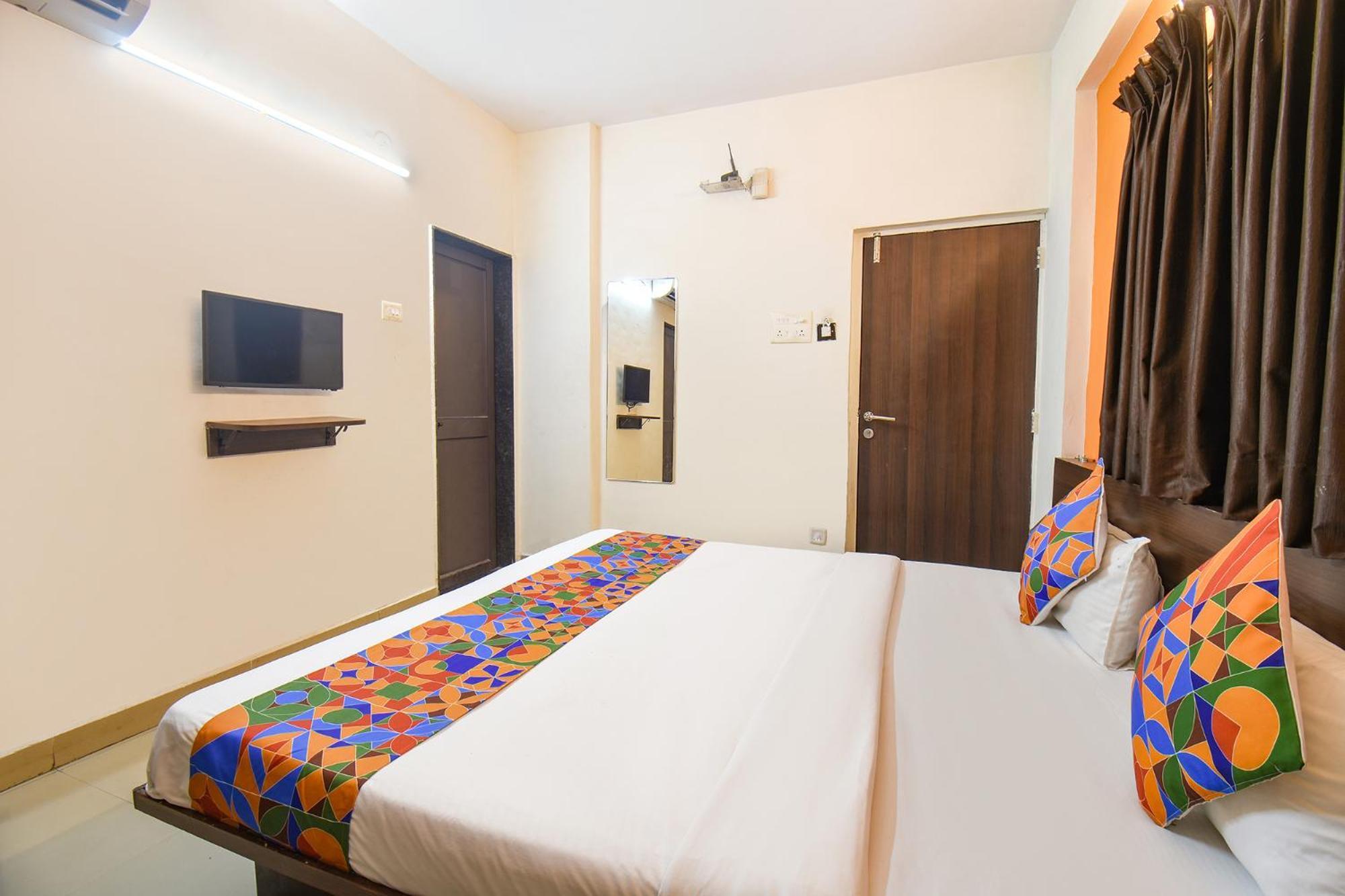 Fabexpress Comfort Executive - Nr Butterfly Park - Хинджевади Екстериор снимка